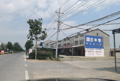 钟山如何能保证墙体广告的醒目性？